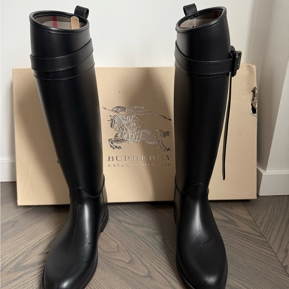 Burberry Black Equestrian (like) Rain Boots
